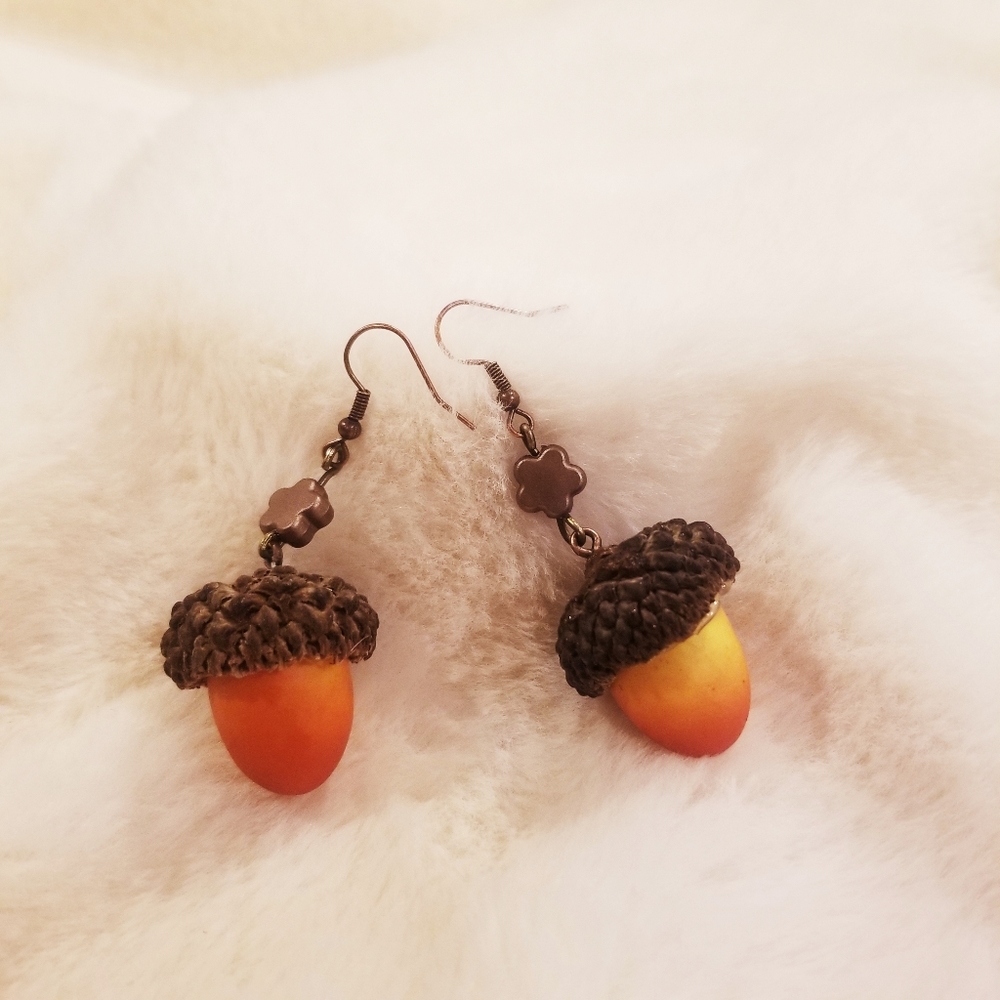 TEESAN MAKE A STATEMENT Handmade Little Acorns Earrings